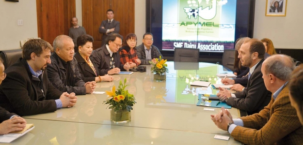 Encuentro entre APyMEL con la empresa china JDB para promover exportaciones