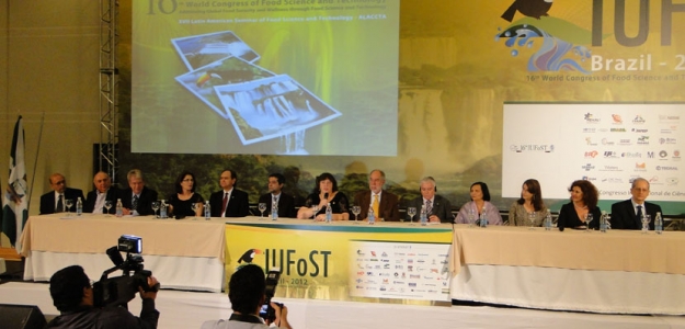 Multitudinario Congreso del IUFoST