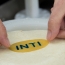 El INTI desarrolla etiquetas para quesos a partir de una protena de la leche